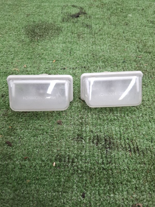 Плафон подсветки номера Toyota Estima 2003 ACR40W