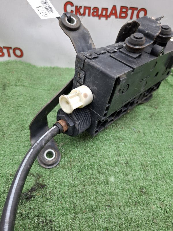 Трос стояночного тормоза Subaru Outback 2013 BRM