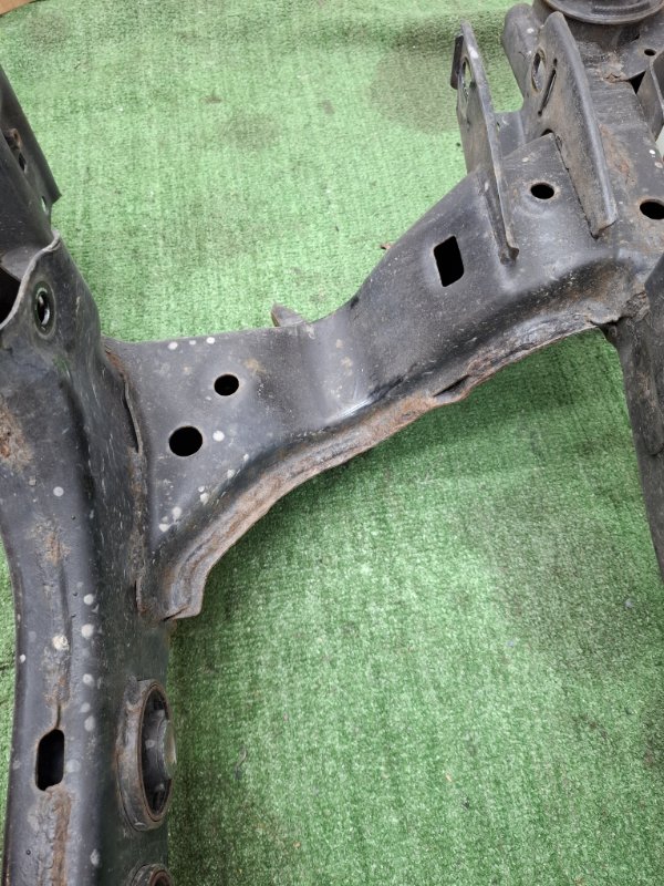 Подрамник Subaru Outback 2013 BRM