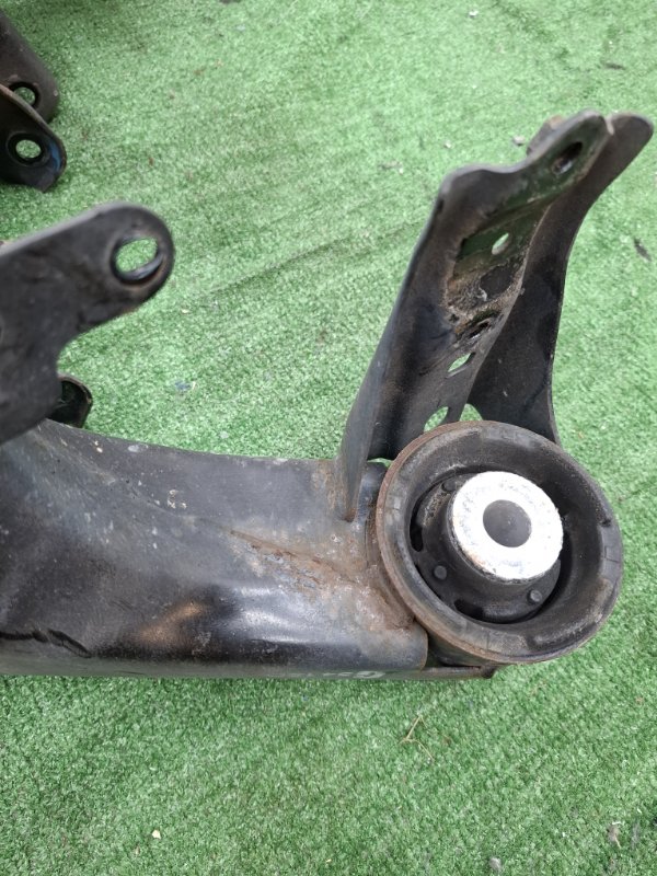 Подрамник Subaru Outback 2013 BRM