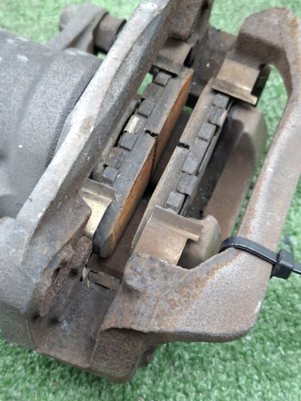 Суппорт тормозной Subaru Outback 2013 BRM