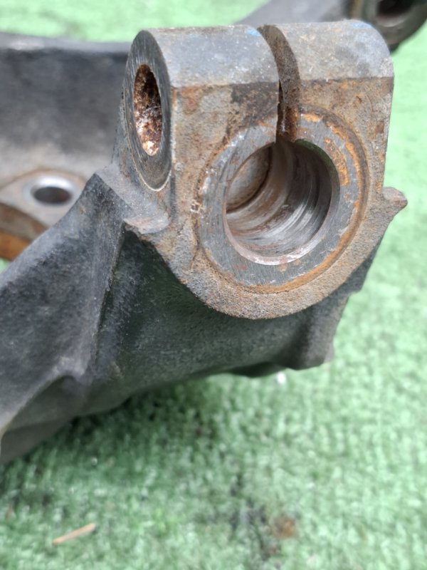 Кулак ступицы Subaru Outback 2013 BRM