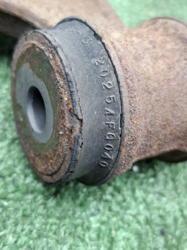 Рычаг подвески верхний Subaru Outback 2013 BRM