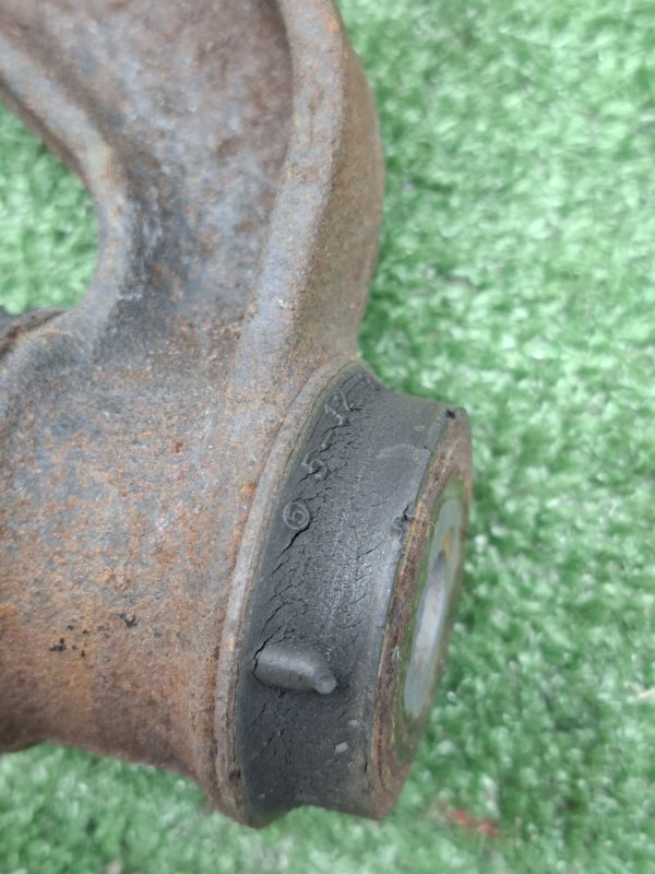 Рычаг подвески верхний Subaru Outback 2013 BRM