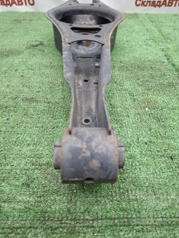 Рычаг подвески нижний VOLKSWAGEN Touran 2011 1T3