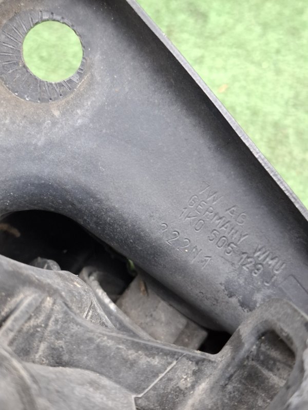 Рычаг продольный VOLKSWAGEN Touran 2011 1T3