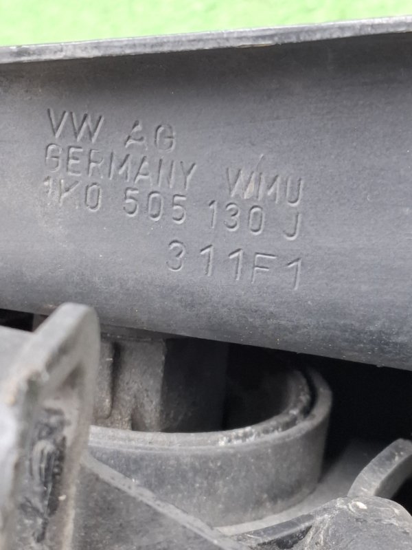 Рычаг продольный VOLKSWAGEN Touran 2011 1T3