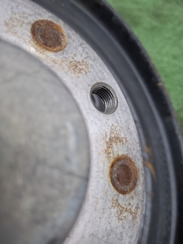 Кулак ступицы VOLKSWAGEN Touran 2011 1T3