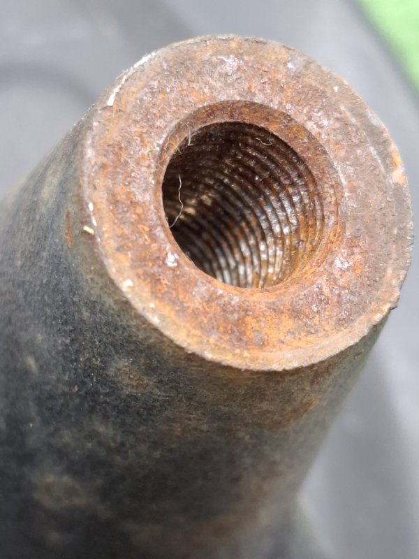 Кулак ступицы VOLKSWAGEN Touran 2011 1T3