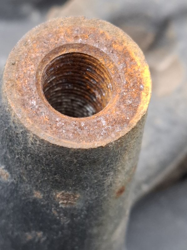 Кулак ступицы VOLKSWAGEN Touran 2011 1T3