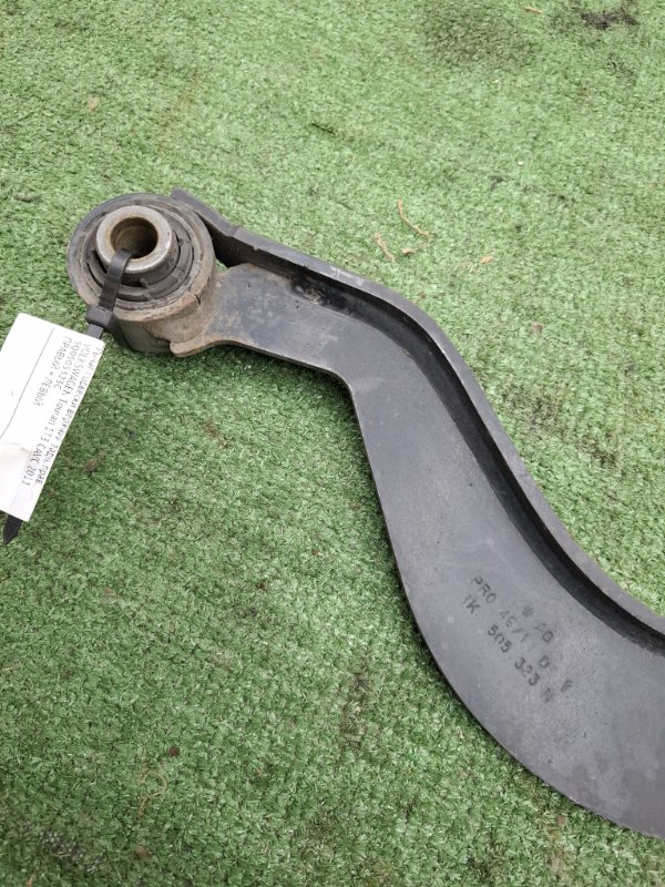 Рычаг подвески верхний VOLKSWAGEN Touran 2011 1T3