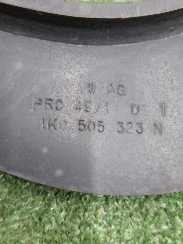 Рычаг подвески верхний VOLKSWAGEN Touran 2011 1T3