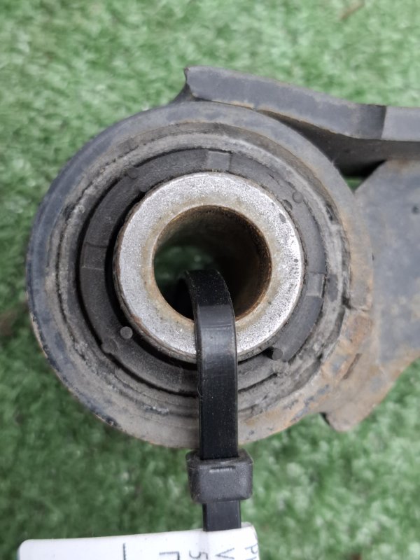 Рычаг подвески верхний VOLKSWAGEN Touran 2011 1T3