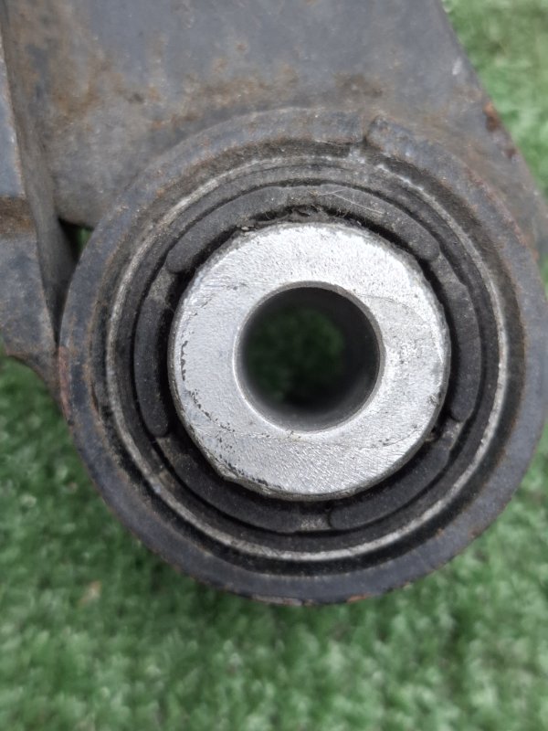 Рычаг подвески верхний VOLKSWAGEN Touran 2011 1T3