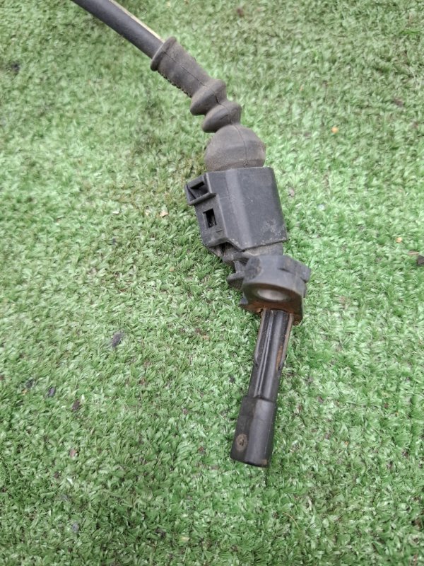 Датчик ABS VOLKSWAGEN Touran 2011 1T3