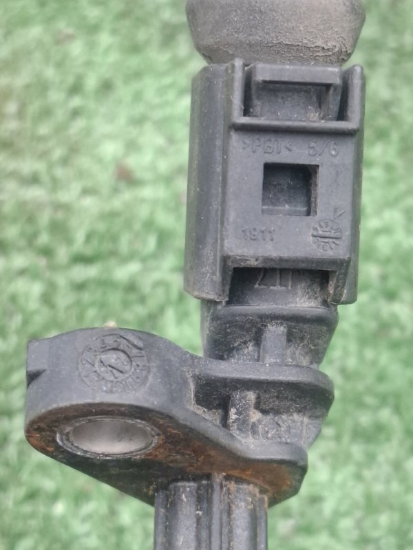 Датчик ABS VOLKSWAGEN Touran 2011 1T3