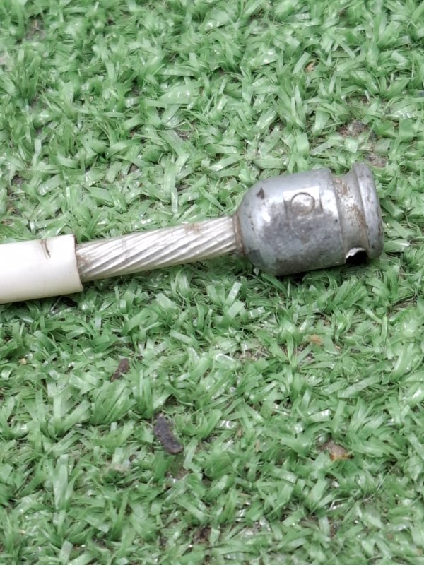 Трос ручника VOLKSWAGEN Touran 2011 1T3