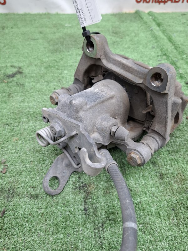 Суппорт тормозной VOLKSWAGEN Touran 2011 1T3