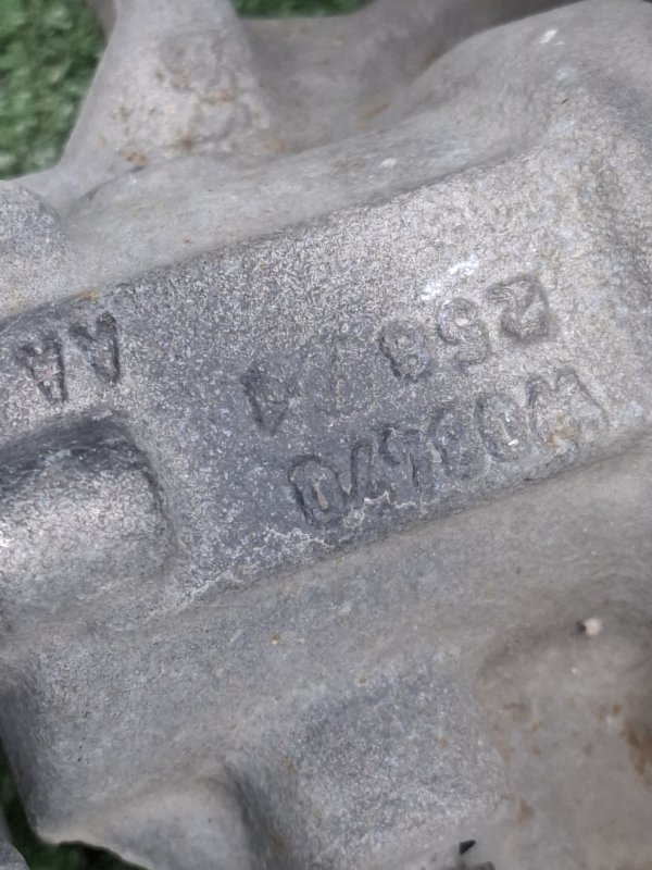 Суппорт тормозной VOLKSWAGEN Touran 2011 1T3