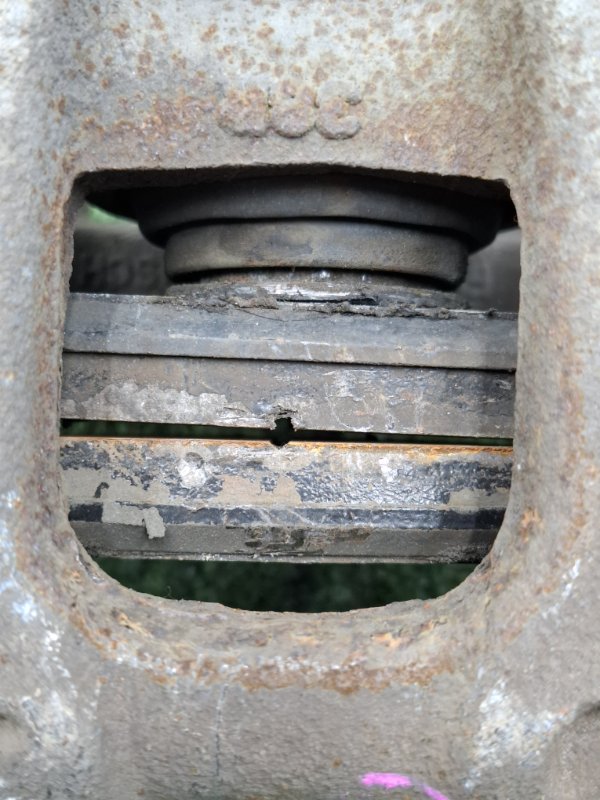 Суппорт тормозной VOLKSWAGEN Touran 2011 1T3