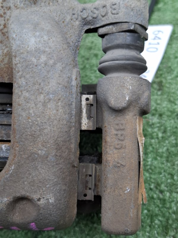 Суппорт тормозной VOLKSWAGEN Touran 2011 1T3