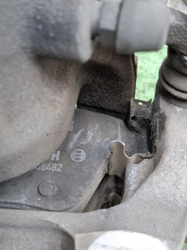 Суппорт тормозной VOLKSWAGEN Touran 2011 1T3