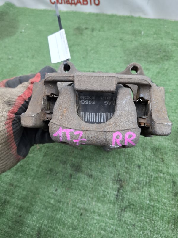 Суппорт тормозной VOLKSWAGEN Touran 2011 1T3