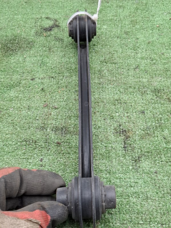 Рычаг подвески верхний VOLKSWAGEN Touran 2011 1T3