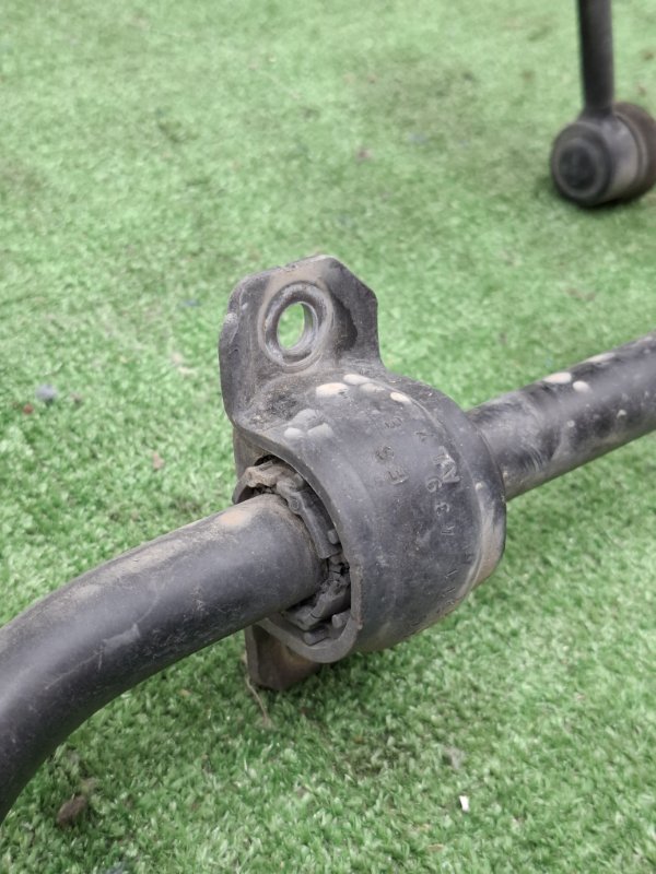 Стабилизатор поперечной устойчивости VOLKSWAGEN Touran 2011 1T3