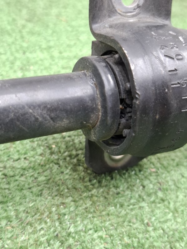 Стабилизатор поперечной устойчивости VOLKSWAGEN Touran 2011 1T3