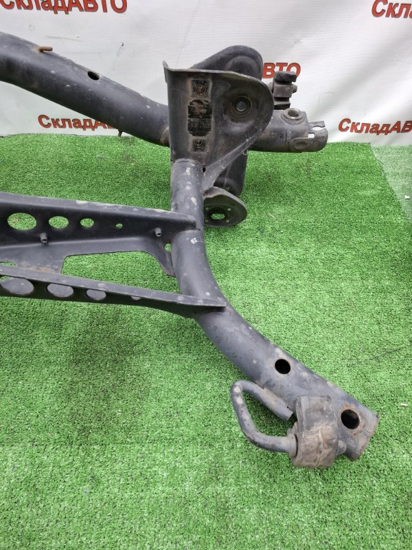 Подрамник VOLKSWAGEN Touran 2011 1T3