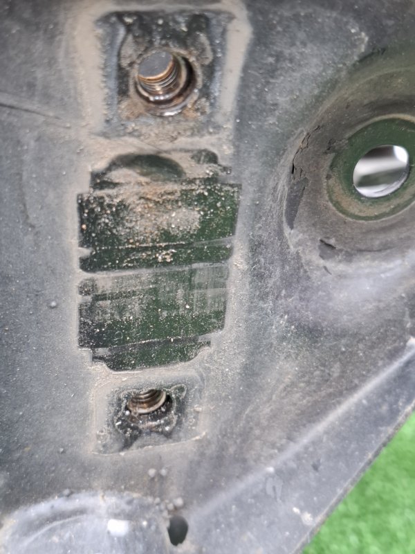 Подрамник VOLKSWAGEN Touran 2011 1T3