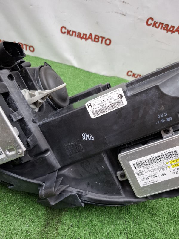 Фара VOLKSWAGEN Touran 2011 1T3