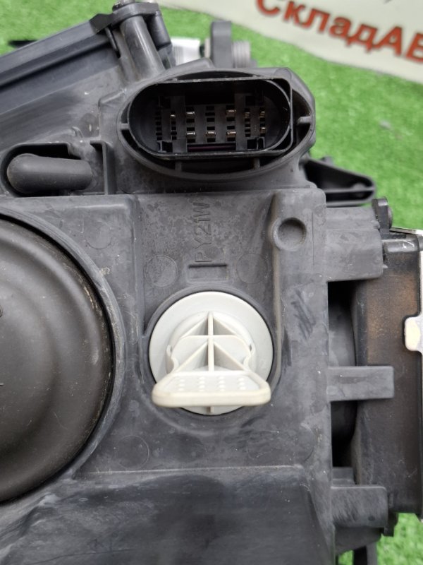 Фара VOLKSWAGEN Touran 2011 1T3