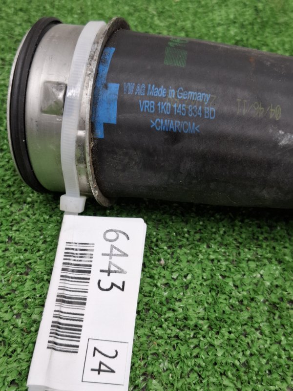 Патрубок интеркулера VOLKSWAGEN Touran 2011 1T3