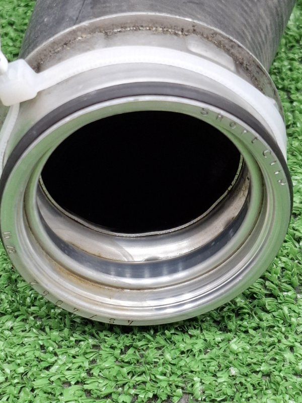 Патрубок интеркулера VOLKSWAGEN Touran 2011 1T3