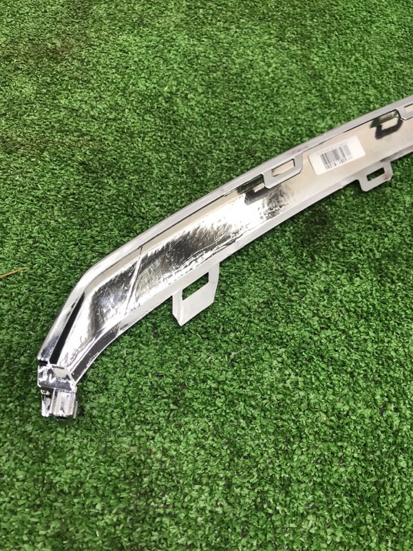 Молдинг бампера Geely Monjaro 2021-2026