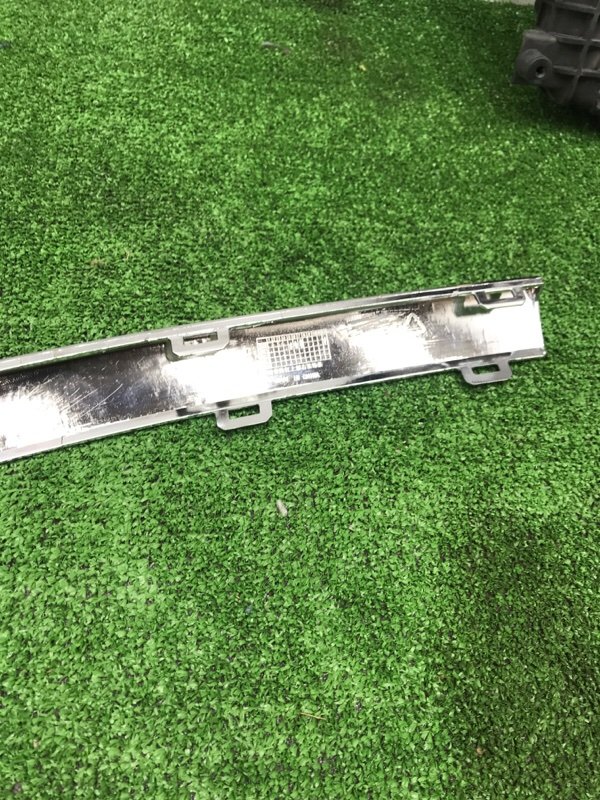 Молдинг бампера Geely Monjaro 2021-2026