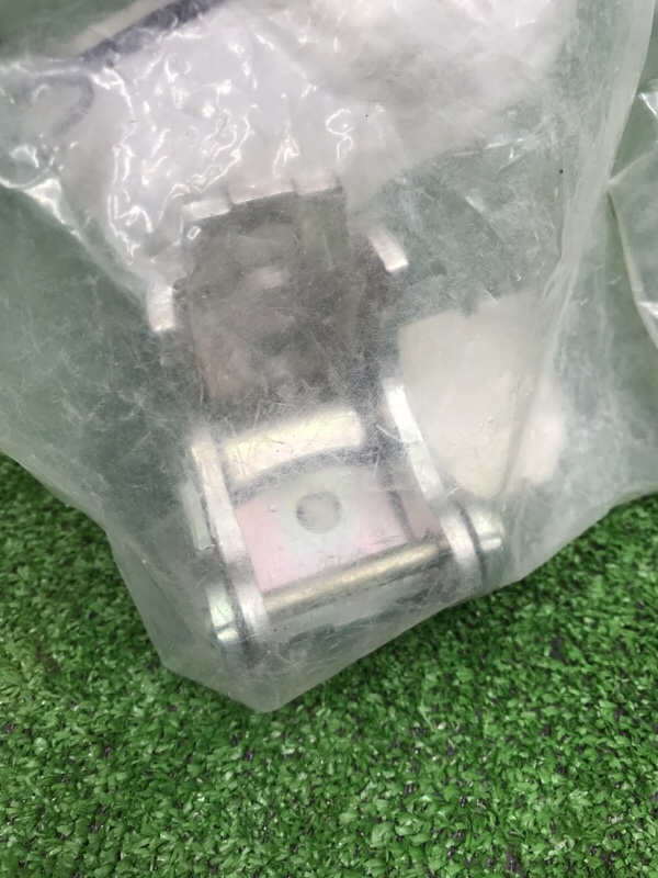 Петля двери Renault Fluence 2012-2017