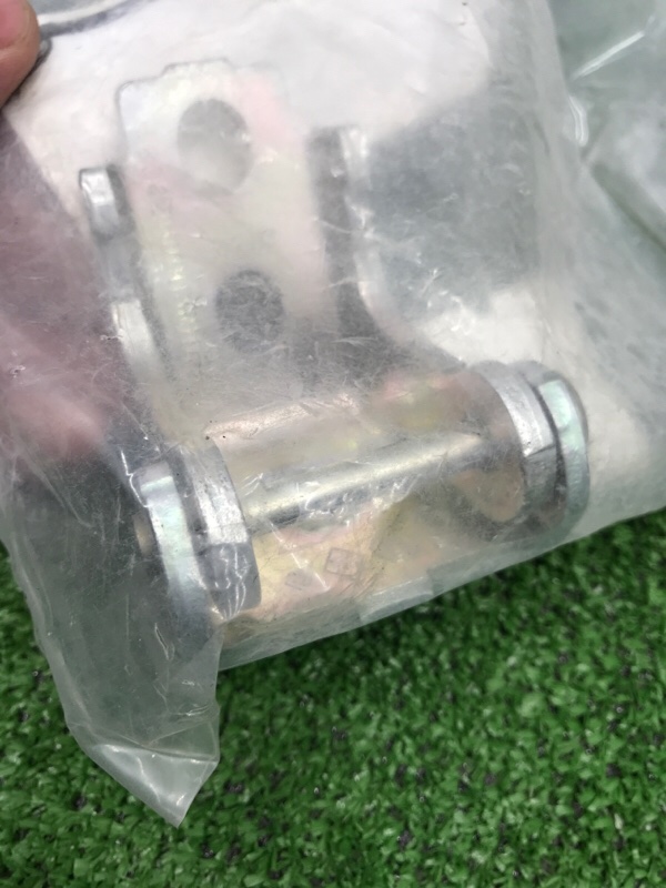 Петля двери Renault Fluence 2012-2017