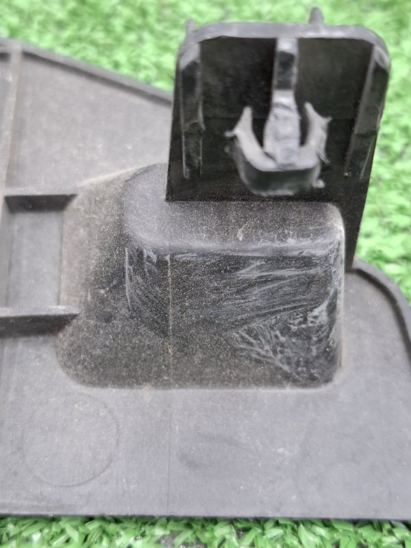 Дефлектор радиатора Toyota Estima 2008 ACR50W