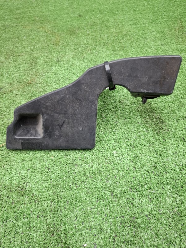 Дефлектор радиатора Toyota Estima 2008 ACR50W