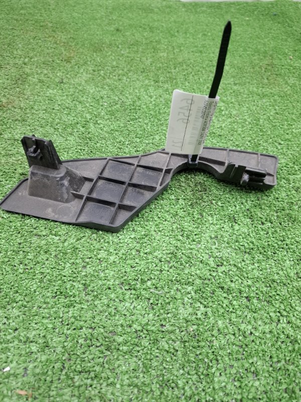 Дефлектор радиатора Toyota Estima 2008 ACR50W