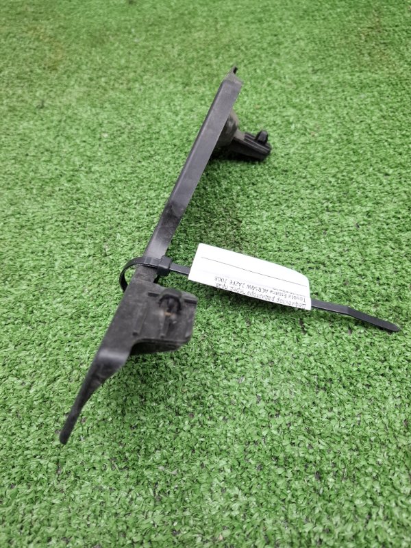 Дефлектор радиатора Toyota Estima 2008 ACR50W