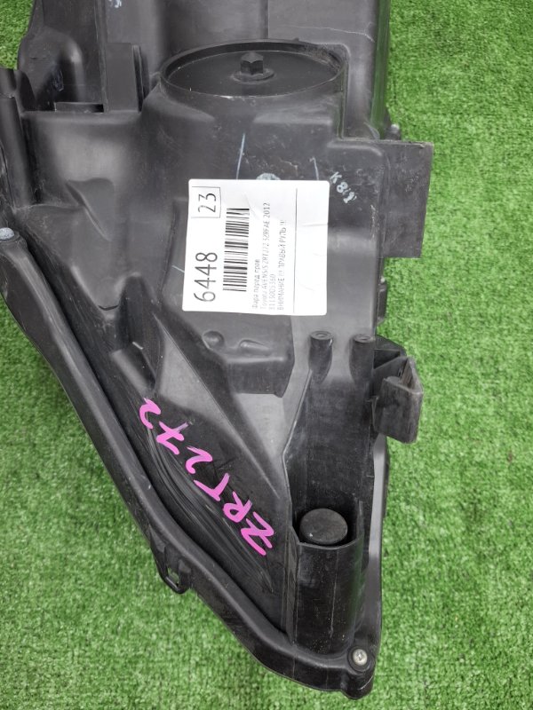 Фара Toyota AVENSIS 2012 ZRT272