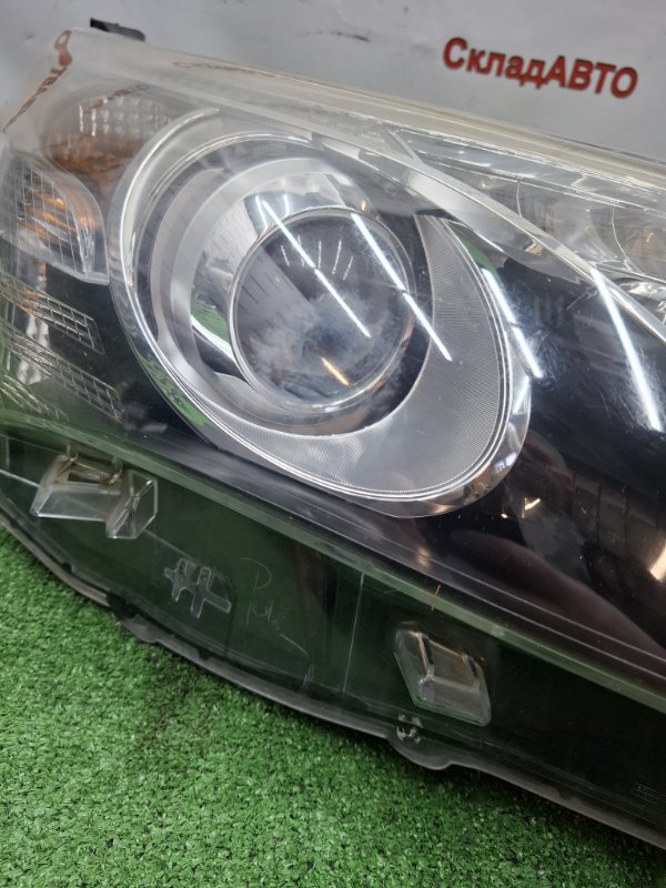 Фара Toyota AVENSIS 2012 ZRT272