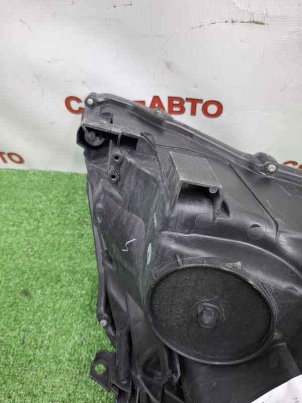 Фара Toyota AVENSIS 2012 ZRT272