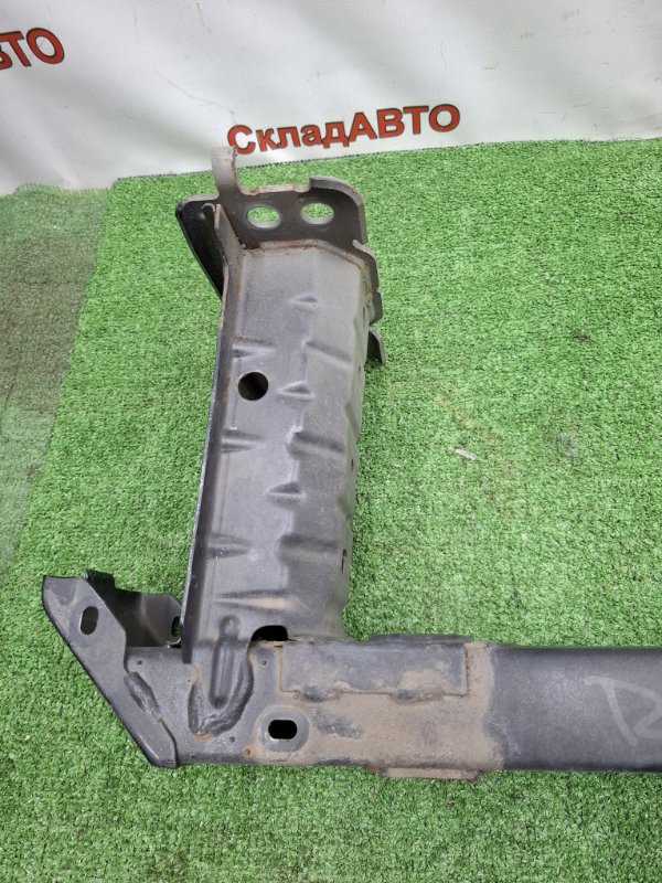 Усилитель бампера Toyota AVENSIS 2012 ZRT272