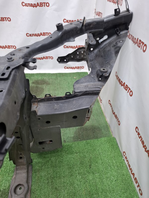 Рамка радиатора Toyota AVENSIS 2012 ZRT272