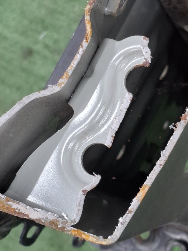 Рамка радиатора Toyota AVENSIS 2012 ZRT272